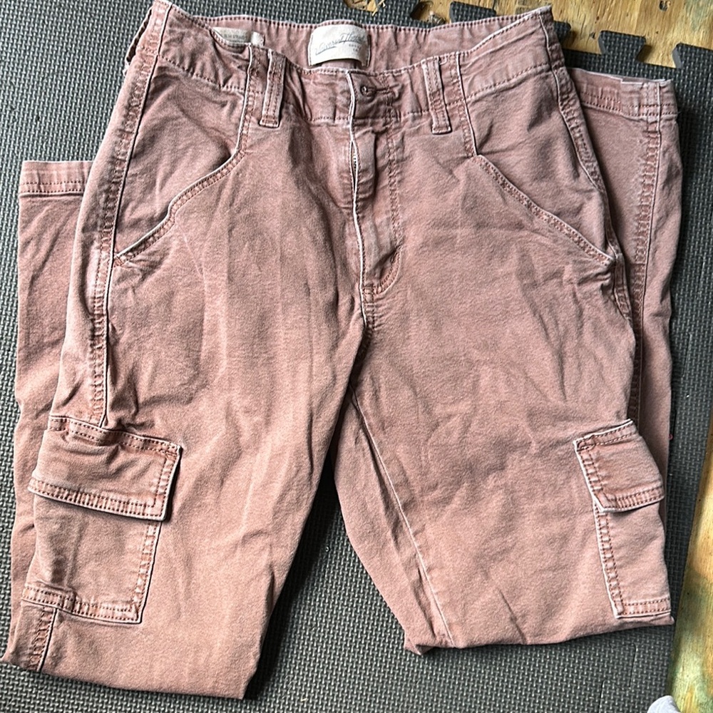 Universal Thread Capris in Classic Denim